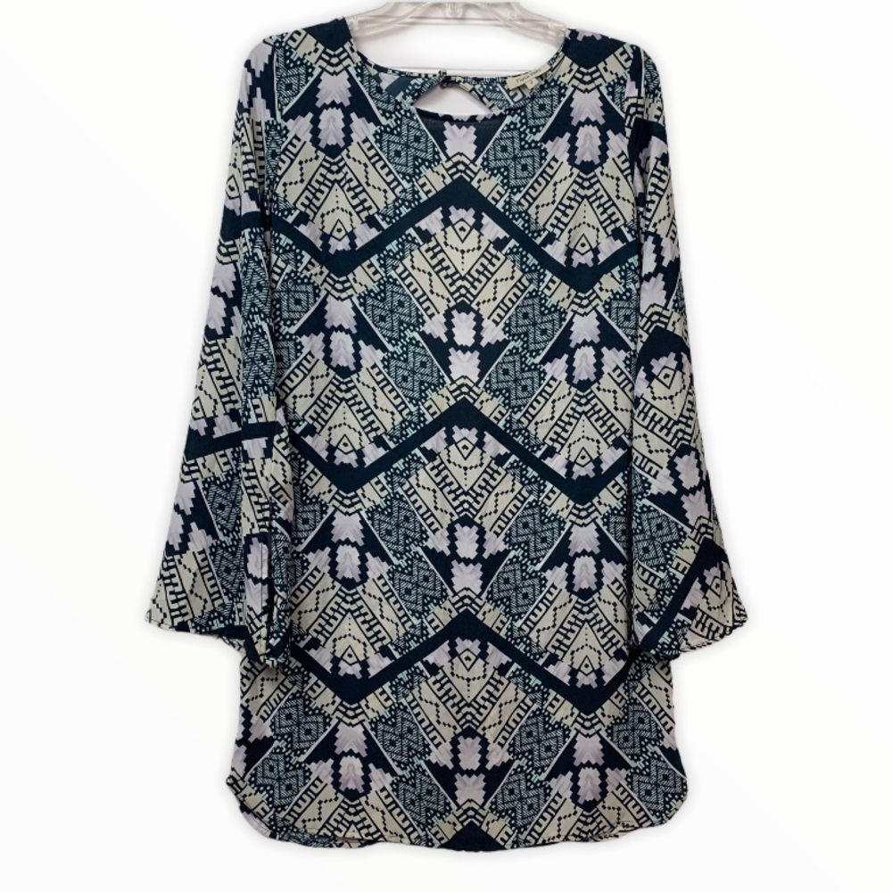 Flynn Skye Mini Bell Sleeve Dress Loose Fitting EUC Size 2